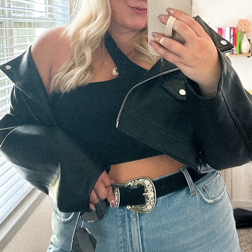 Asymmetrical cropped tank